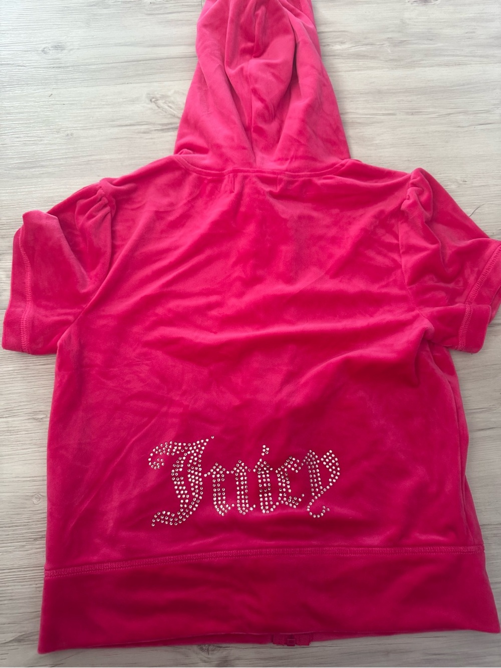 Juicy Couture Hot Pink Hoodie And Shorts Set - Picture 2 of 4